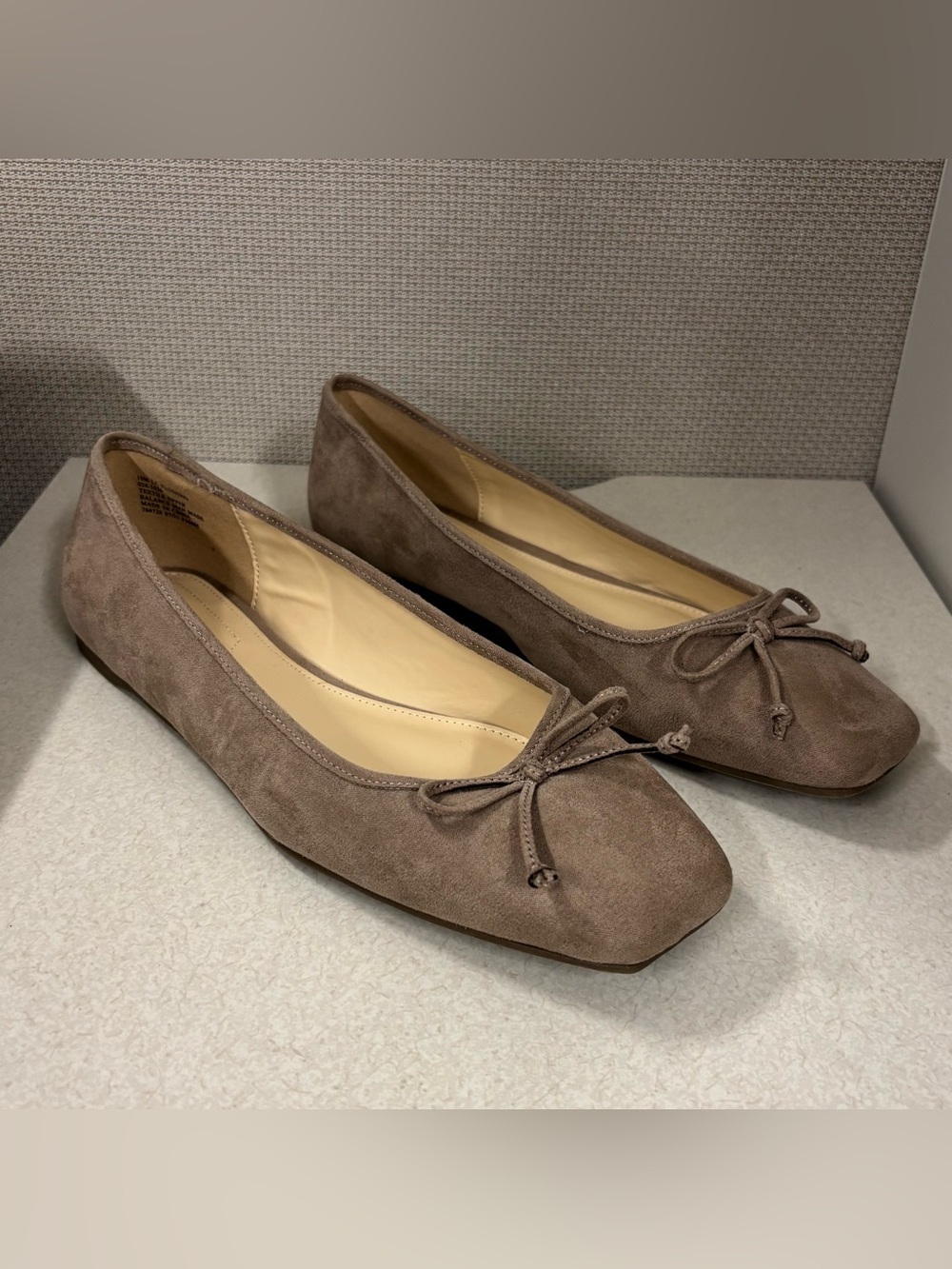 Liz Claiborne Square Toe Memory Foam Flat Shoes Size 10